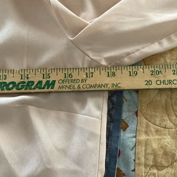 Seventh Avenue design studio, New York and company blouse - Picture 4 of 8